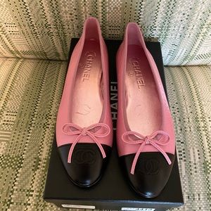 NWT Chanel Ballet Flats SZ 38.5